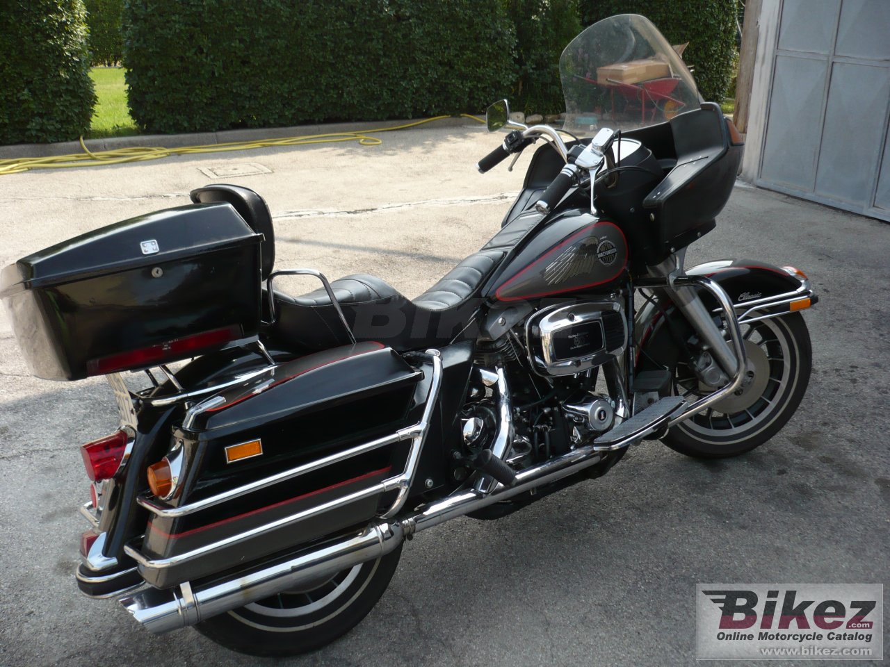 Big  fltc 1340 tour glide classic picture and wallpaper from Bikez.com